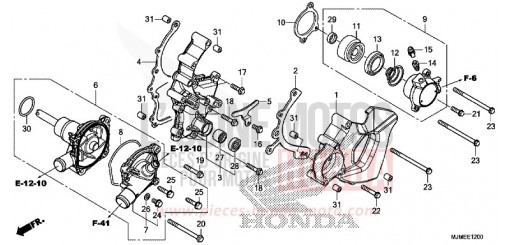 POMPE A EAU/CYLINDRE RECEPTEUR VFR800XF de 2015